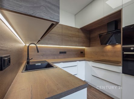 Pronájem bytu, 3+1, 84 m²