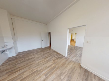 Pronájem jiné komerční nemovitosti, 87 m²