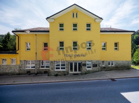 Prodej hotel, 1 709 m²