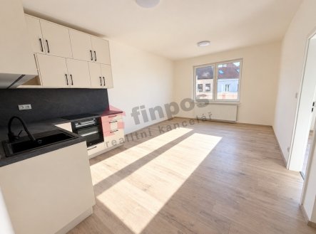 Pronájem bytu, 2+kk, 61 m²