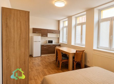 Pronájem bytu, 1+kk, 32 m²