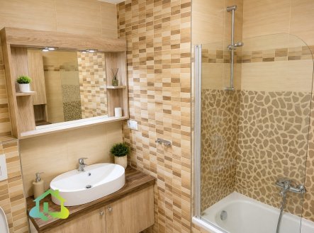 Pronájem bytu, 3+kk, 62 m²