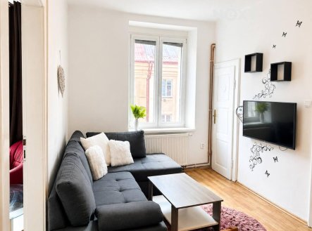 Pronájem bytu, 2+kk, 48 m²