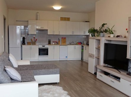 Pronájem bytu, 2+kk, 64 m²