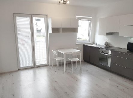 Pronájem bytu, 1+kk, 35 m²