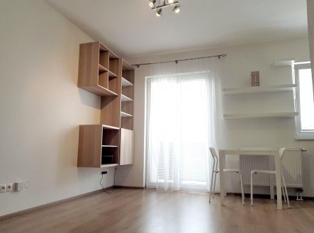 Pronájem bytu, 1+kk, 35 m²