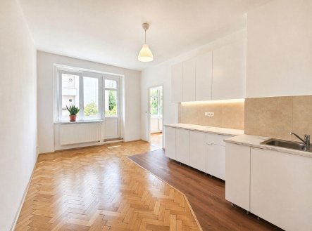 Pronájem bytu, 3+kk, 67 m²