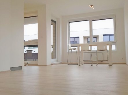 Pronájem bytu, 2+kk, 59 m²
