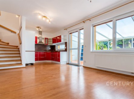 . | Pronájem - dům/vila, 156 m²