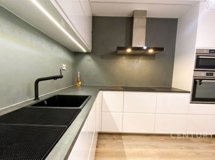 Pronájem bytu, 2+kk, 58 m²