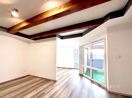 Pronájem bytu, 2+kk, 73 m²