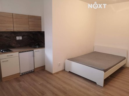 Pronájem bytu, 1+kk, 35 m²