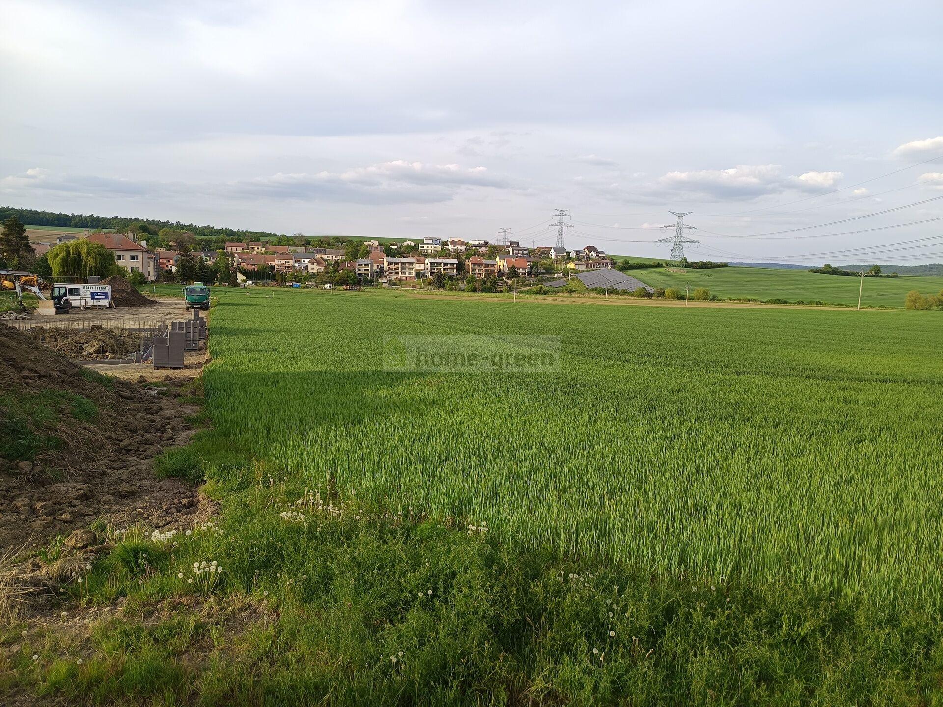 Prodej stavebního pozemku - 707 m², Veverské Knínice