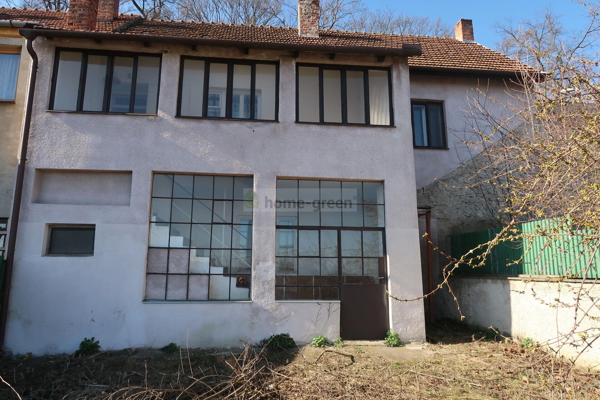 Nájemní dům-3 byty+garáž-256 m2,poz.206 m2,Zámecká,Rosice