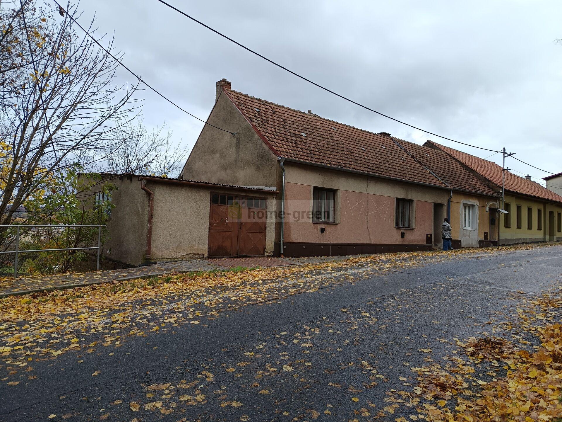Nájemní dům-3 byty+garáž-256 m2,poz.206 m2,Zámecká,Rosice