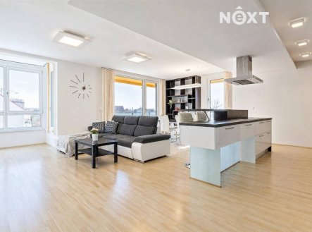 Pronájem bytu, 3+kk, 126 m²