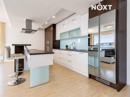 Pronájem bytu, 3+kk, 126 m²