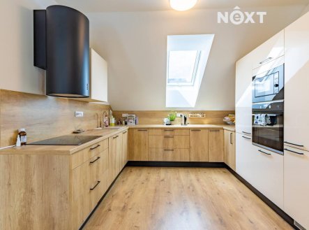 Pronájem bytu, 3+kk, 76 m²