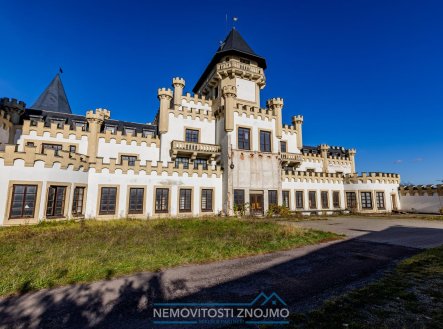 Prodej hotel, 1 550 m²