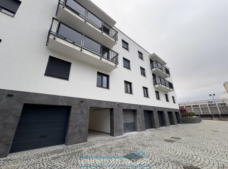 Pronájem bytu, 3+kk, 73 m²