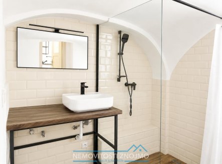 Pronájem bytu, 1+kk, 35 m²