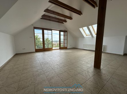 Pronájem bytu, 3+1, 130 m²