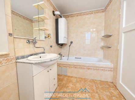 Pronájem bytu, 2+1, 56 m²