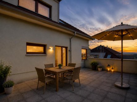 Pronájem bytu, 4+kk, 92 m²