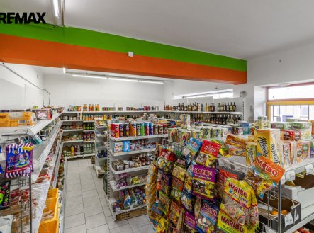 Prodej nájemního domu, 897 m²