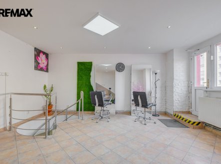 Prodej obchodní prostory, 151 m²