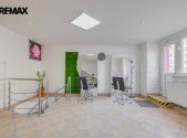 Pronájem obchodní prostory, 151 m²