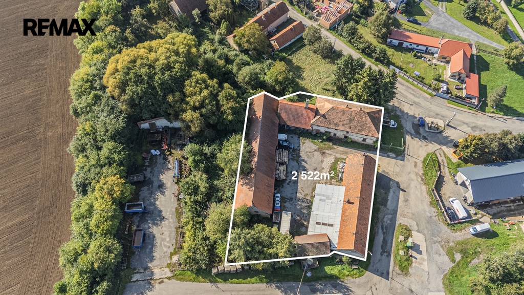Pohled na vykreslenou usedlost z dronu