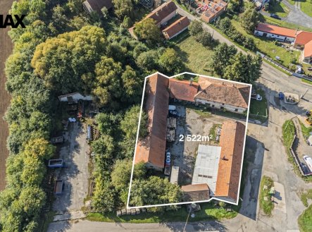 Prodej zemědělského objektu, 2 522 m² obrázek