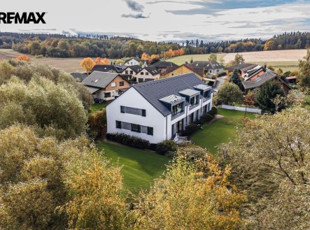 dji-20251015103432-0181-d-3-1.jpg | Prodej - dům/vila, 182 m²