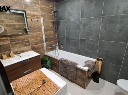 Pronájem bytu, 2+kk, 61 m²