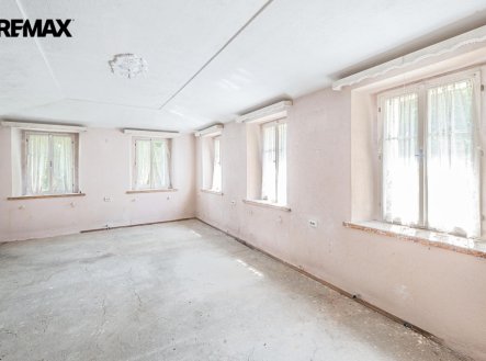 Prodej domu/vily, 1 230 m²