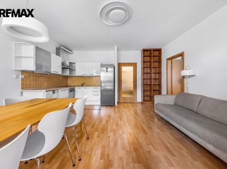 Pronájem bytu, 2+kk, 71 m²
