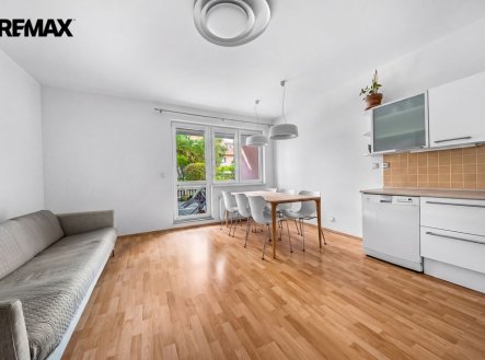 Pronájem bytu, 2+kk, 71 m²