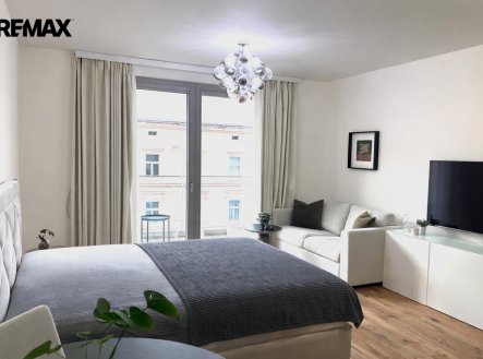 Pronájem bytu, 1+kk, 39 m²