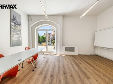 Pronájem kanceláře, 33 m²
