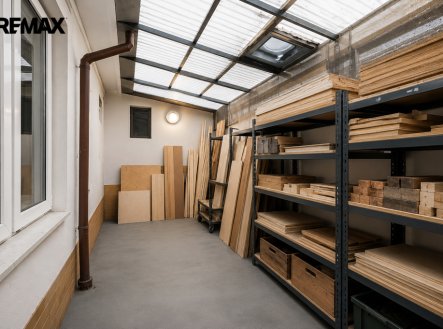 Pronájem obchodní prostory, 205 m²