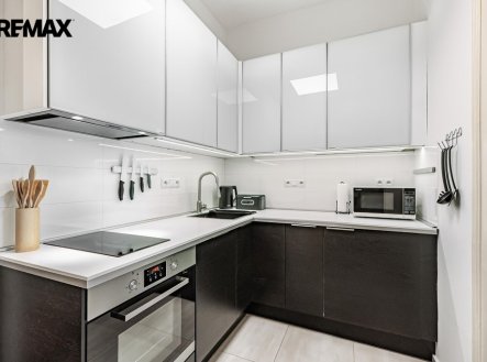 Pronájem bytu, 1+kk, 28 m²