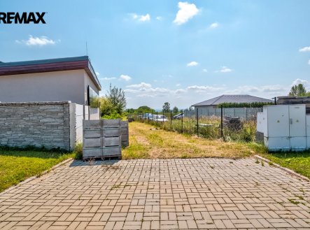 Prodej pozemku pro bydlení, 1 300 m²