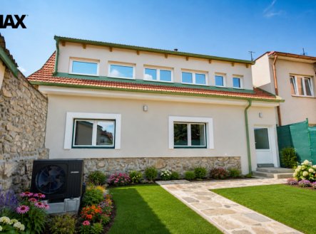 Pronájem domu/vily, 169 m² obrázek