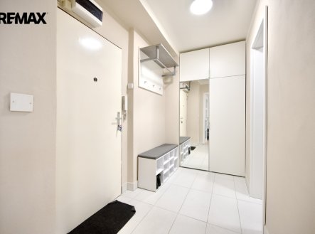 Pronájem bytu, 1+1, 33 m²