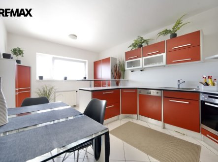 Pronájem bytu, 3+1, 89 m²