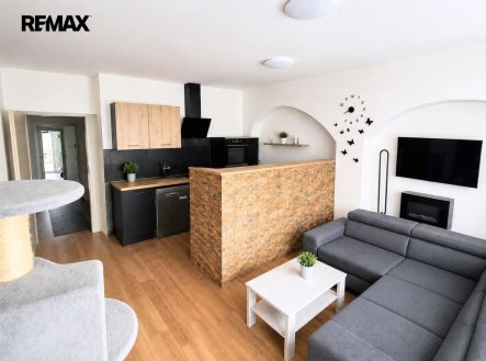 Pronájem bytu, 4+1, 95 m² obrázek