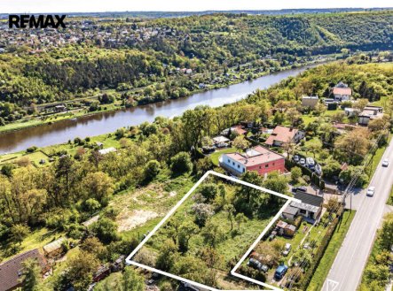 Prodej pozemku pro bydlení, 1 070 m²
