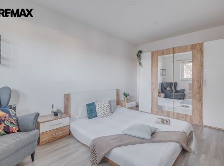 Pronájem bytu, 2+kk, 37 m²