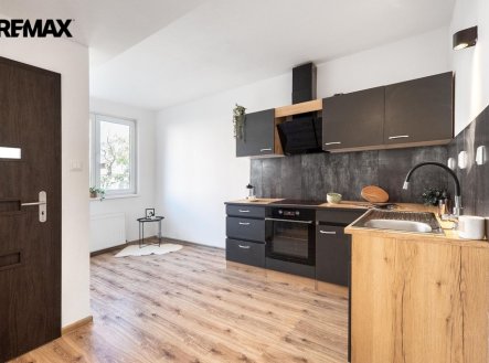 Prodej bytu, 2+1, 1 680 m²
